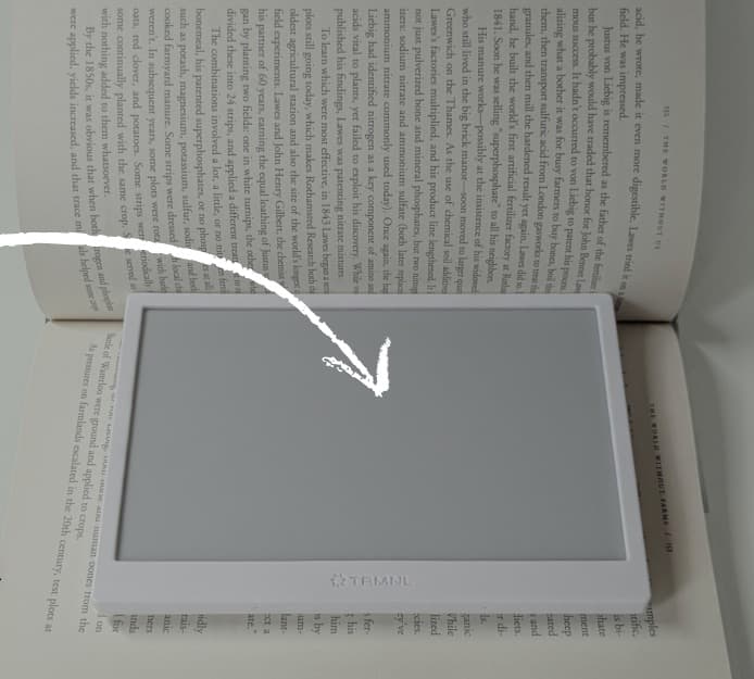 iPaper device displaying interactive learning content - bookreaders Hackathon